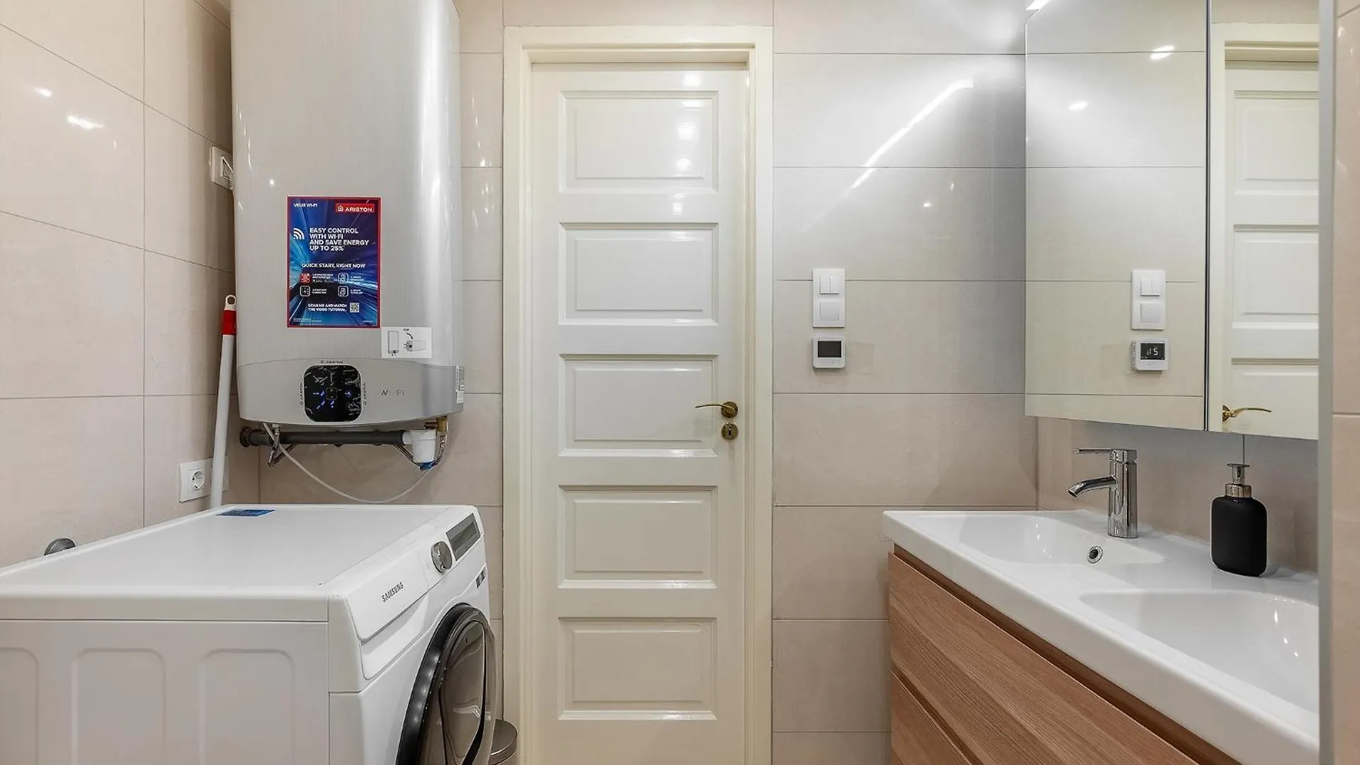 3 Bedroom Classical Apartment With A Modern Touch 2Unit Budapest Hungary