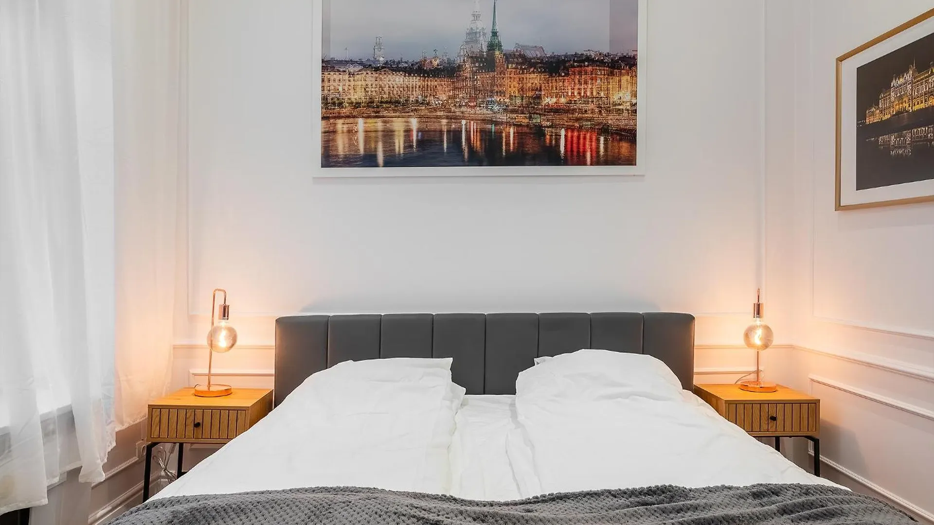 3 Bedroom Classical Apartment With A Modern Touch 2Unit Budapest Hungary