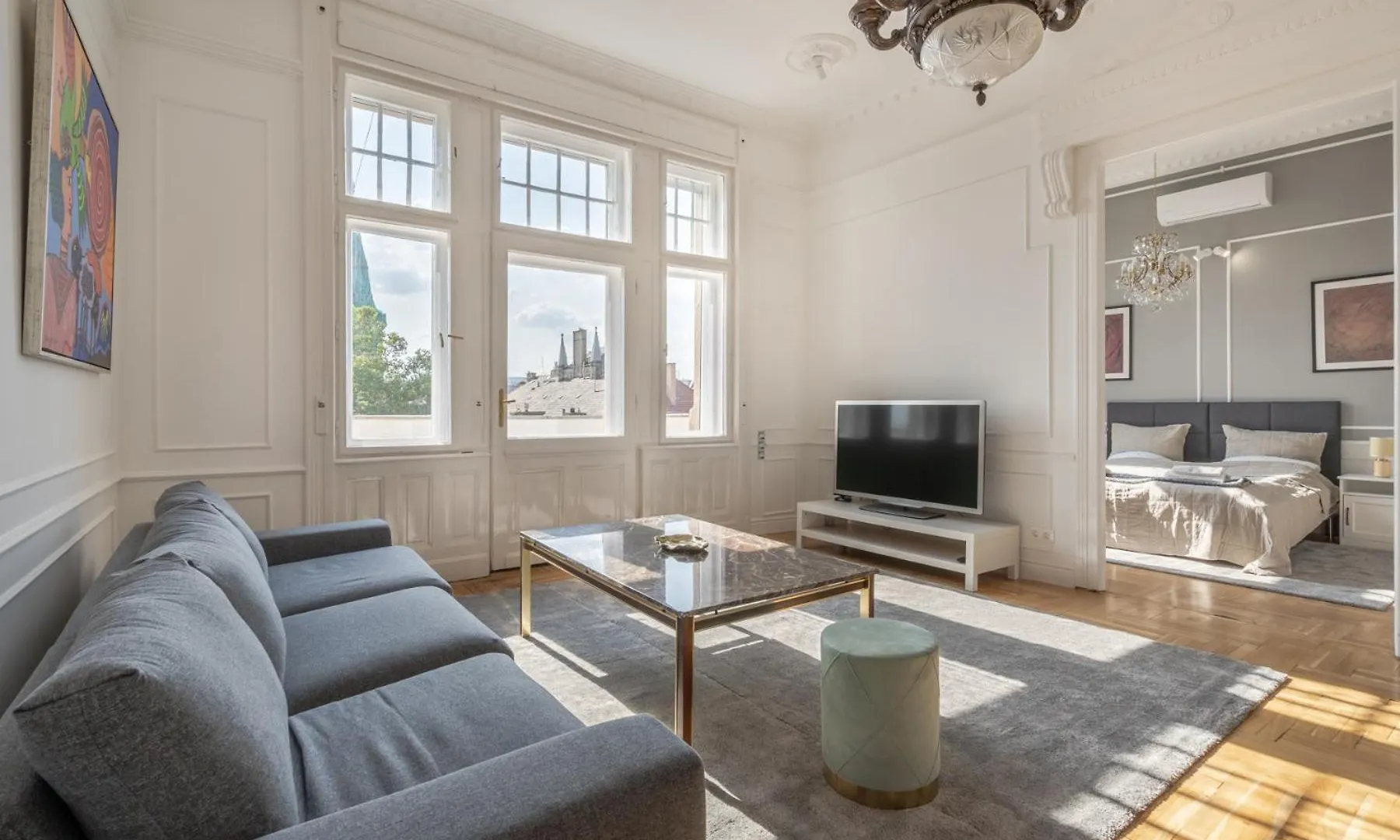 3 Bedroom Classical Apartment With A Modern Touch 2Unit Budapest 0*,